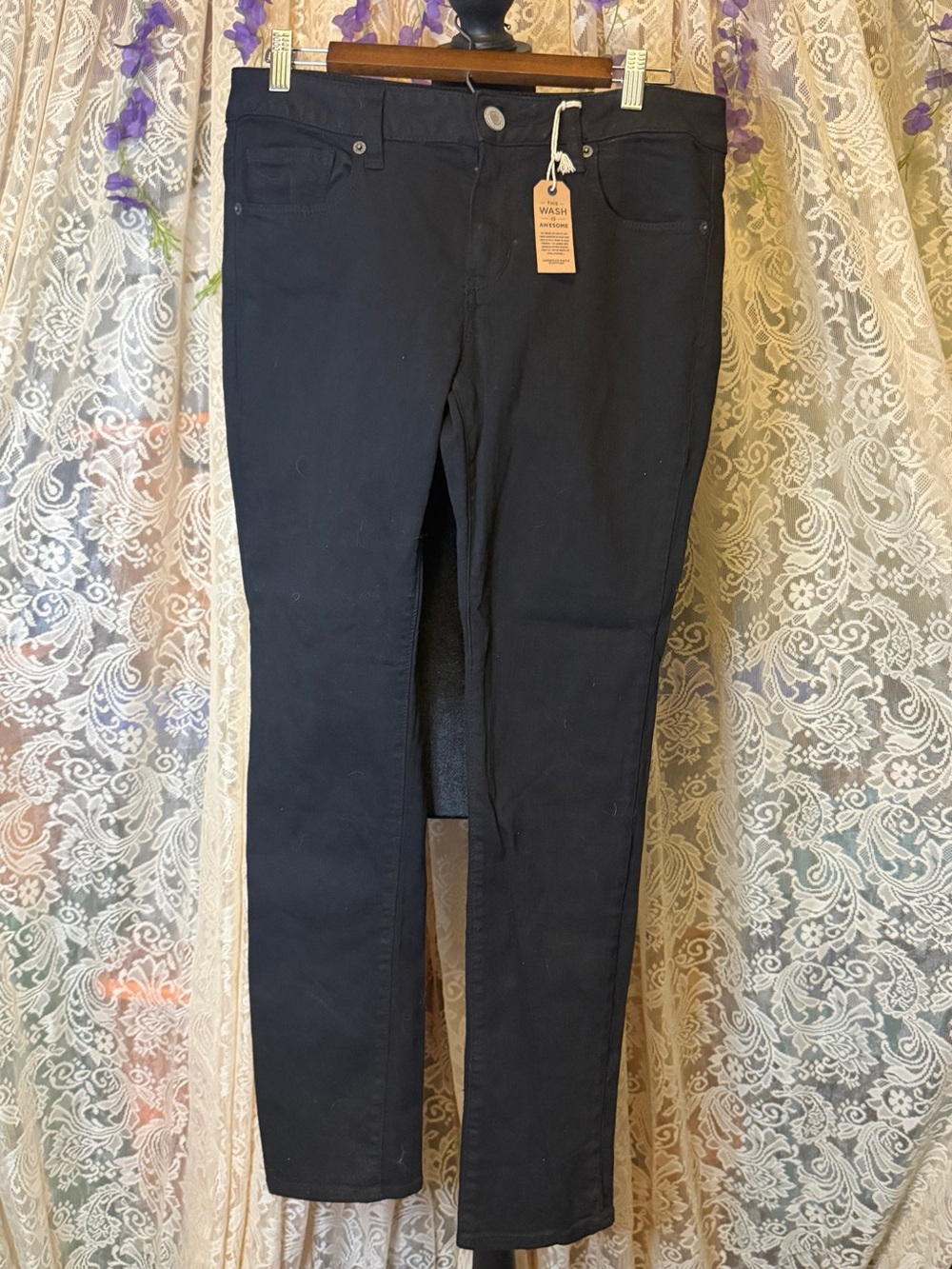 American Eagle Black Skinny Jeans Stretch Denim Women’s Size 10 NWT